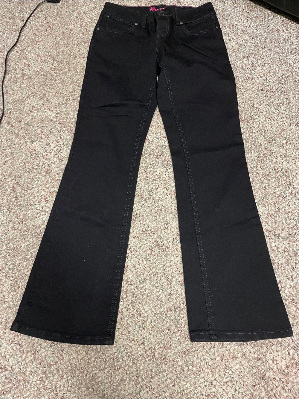 Wrangler Women’s Black Bootcut flare Jeans- new